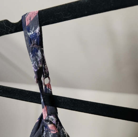 maurices- floral cold shoulder dress - Picture 5 of 7